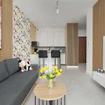 Baltic Waves Stylish With Parking, & Gym By Renters Apartment *