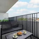 Baltic Waves Stylish With Parking, & Gym By Renters Apartment *