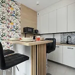 Baltic Waves Stylish With Parking, & Gym By Renters