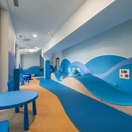 Baltic Waves Stylish With Parking, & Gym By Renters Apartment Misdroy
