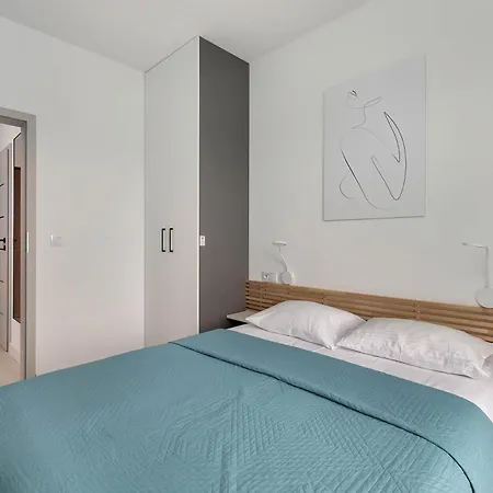 Apartment Baltic Waves Stylish With Parking, & Gym By Renters