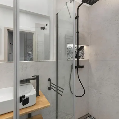 Apartment Baltic Waves Stylish With Parking, & Gym By Renters