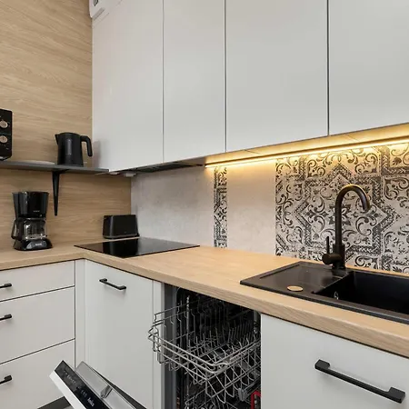 Apartment Baltic Waves Stylish With Parking, & Gym By Renters *